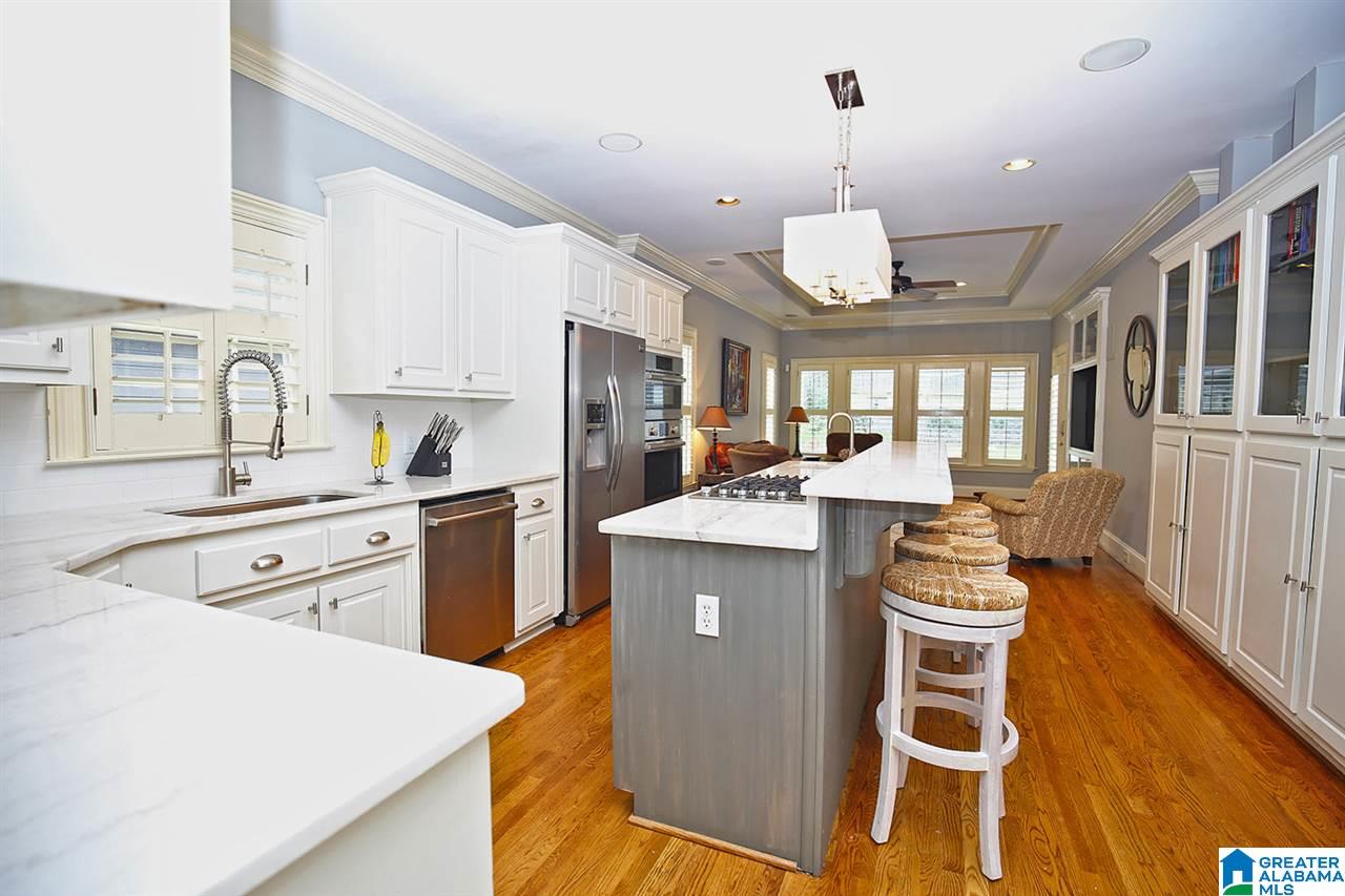 108 Edgewood Boulevard Birmingham, AL 35209 - Photo 3 of 22