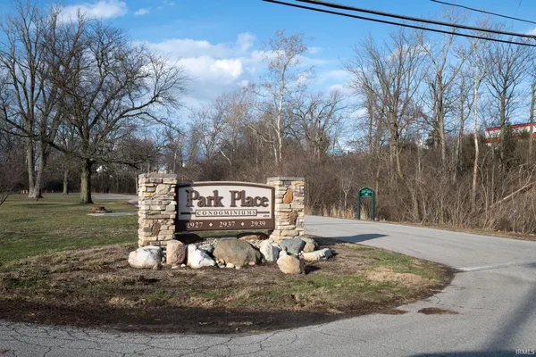 $94,900 | 2927 Westbrook Drive, Unit B218, Fort Wayne, IN 46805