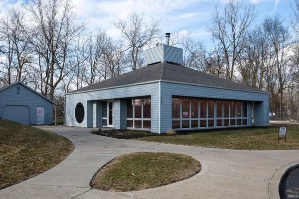 $94,900 | 2927 Westbrook Drive, Unit B218, Fort Wayne, IN 46805