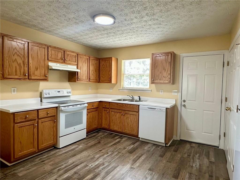 655 Baron Drive Monroe, GA 30655 - Photo 3 of 12