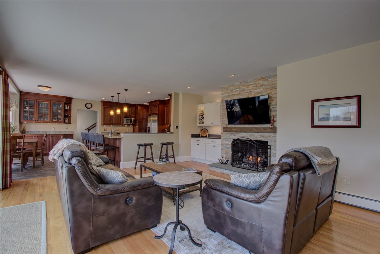 187 Exeter Road Hampton Falls, NH 03844 - Photo 7 of 26
