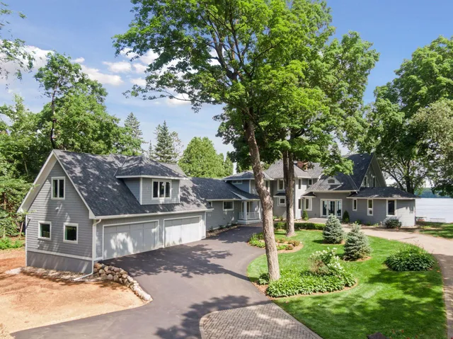 $6,900,000 | 2462 Lafayette Road, Minnetonka Beach, MN 55391