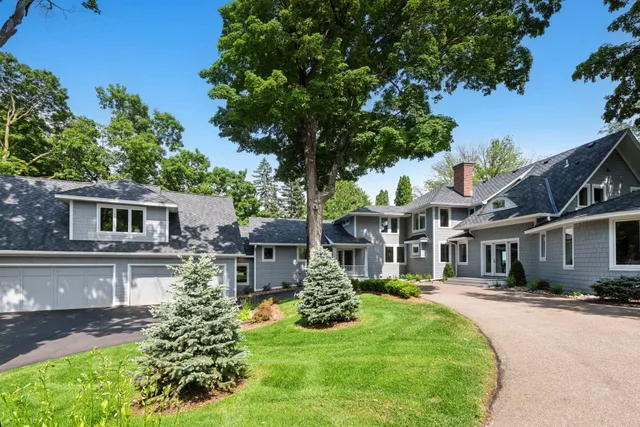 $6,900,000 | 2462 Lafayette Road, Minnetonka Beach, MN 55391