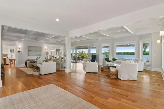 $6,900,000 | 2462 Lafayette Road, Minnetonka Beach, MN 55391
