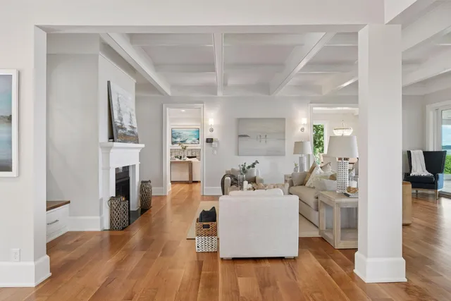 $6,900,000 | 2462 Lafayette Road, Minnetonka Beach, MN 55391