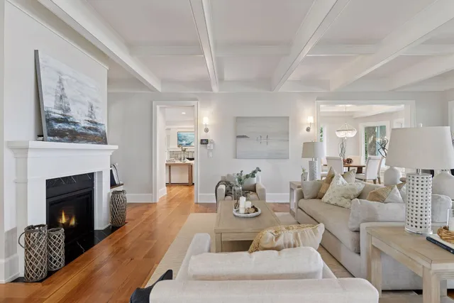 $6,900,000 | 2462 Lafayette Road, Minnetonka Beach, MN 55391