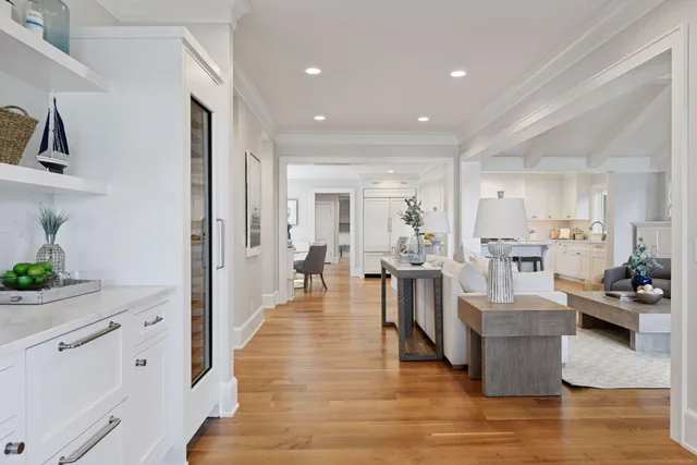 $6,900,000 | 2462 Lafayette Road, Minnetonka Beach, MN 55391