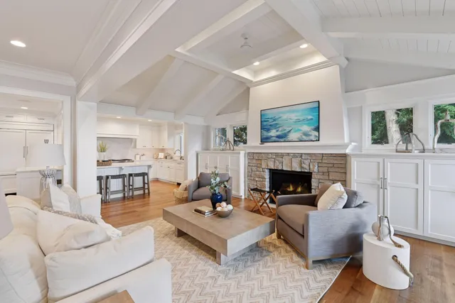 $6,900,000 | 2462 Lafayette Road, Minnetonka Beach, MN 55391