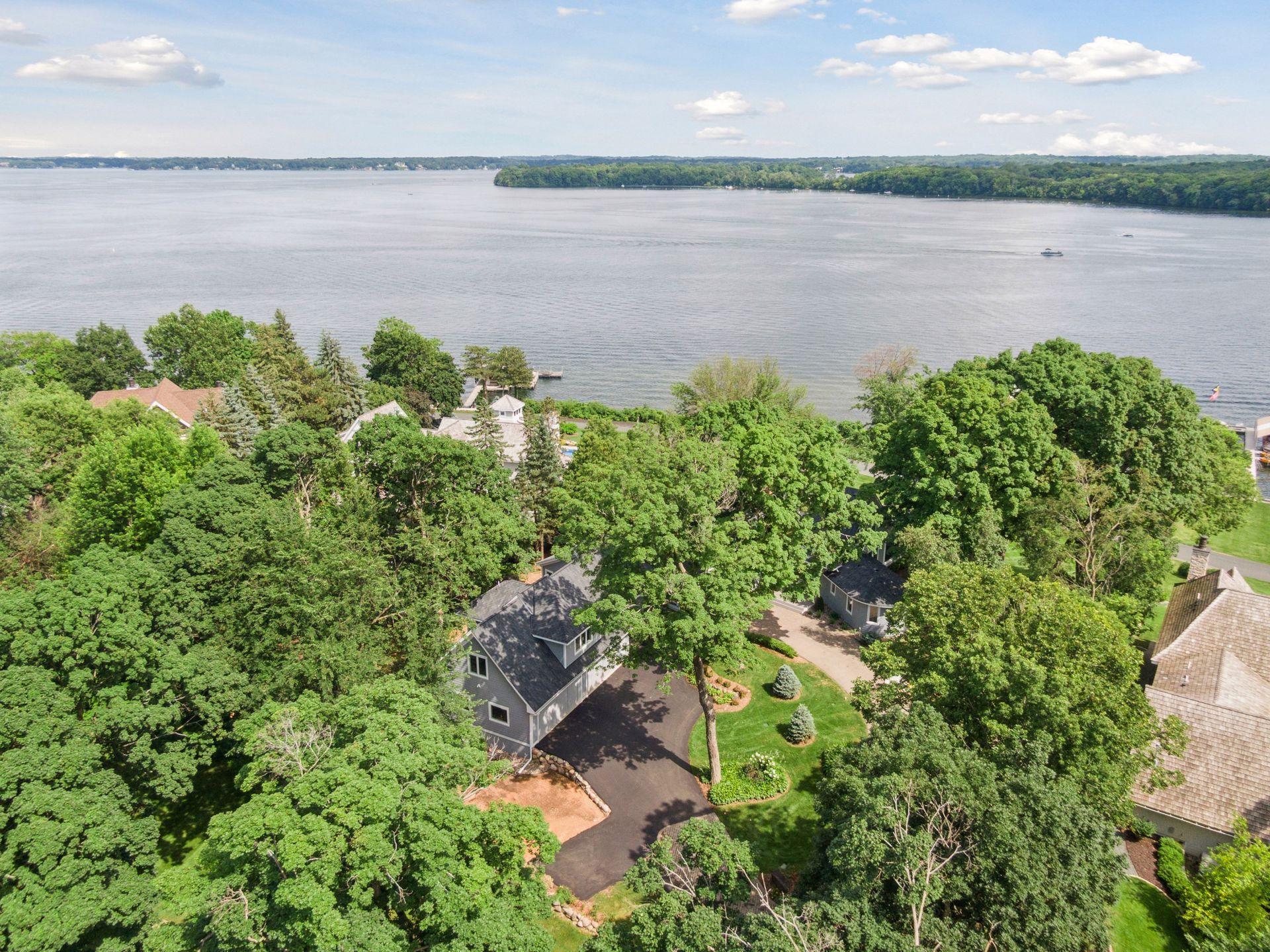 2462 Lafayette Road Minnetonka Beach, MN 55391 - Photo 4 of 115