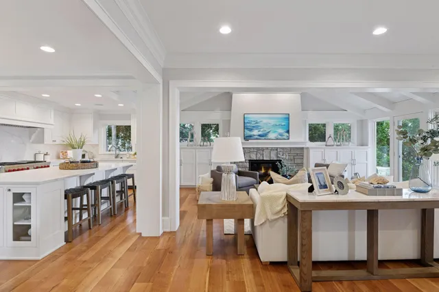 $6,900,000 | 2462 Lafayette Road, Minnetonka Beach, MN 55391