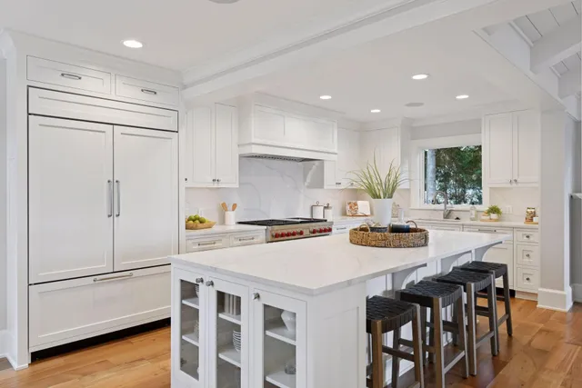 $6,900,000 | 2462 Lafayette Road, Minnetonka Beach, MN 55391