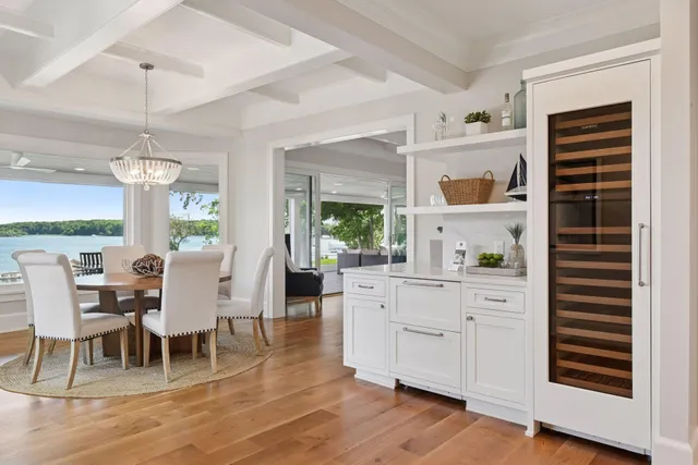 $6,900,000 | 2462 Lafayette Road, Minnetonka Beach, MN 55391