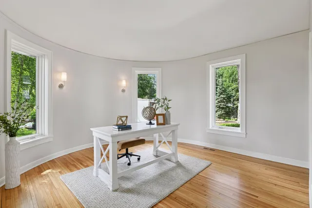 $6,900,000 | 2462 Lafayette Road, Minnetonka Beach, MN 55391