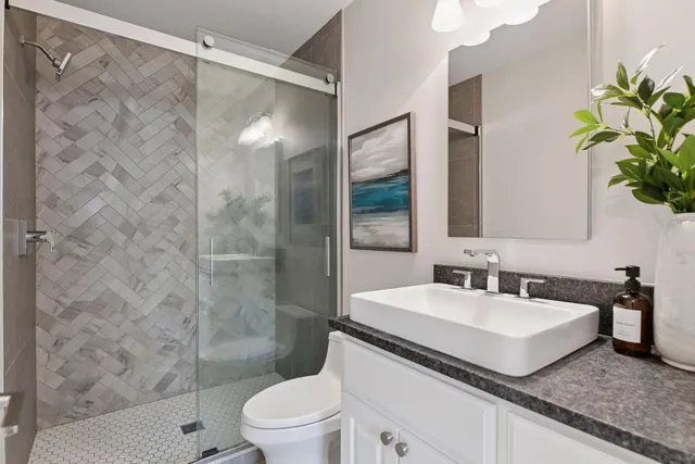 $6,900,000 | 2462 Lafayette Road, Minnetonka Beach, MN 55391