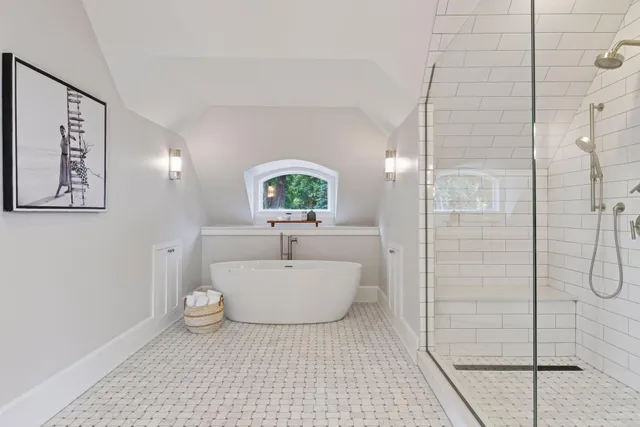 $6,900,000 | 2462 Lafayette Road, Minnetonka Beach, MN 55391