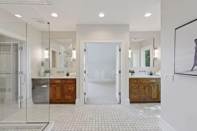 $6,900,000 | 2462 Lafayette Road, Minnetonka Beach, MN 55391