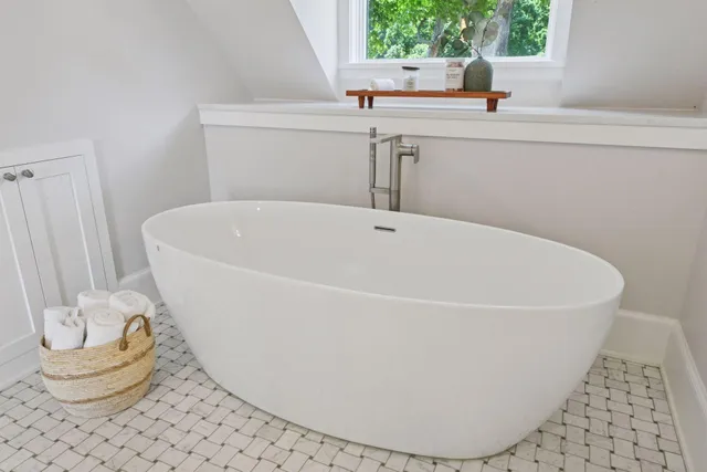 $6,900,000 | 2462 Lafayette Road, Minnetonka Beach, MN 55391