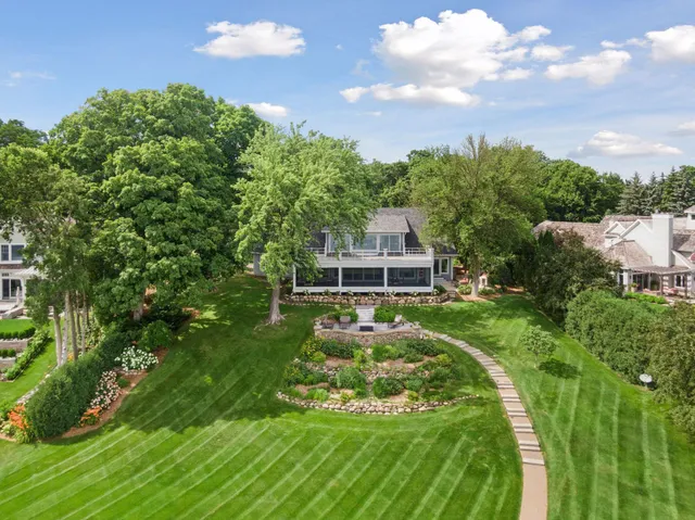 $6,900,000 | 2462 Lafayette Road, Minnetonka Beach, MN 55391