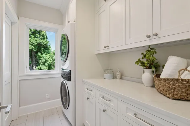 $6,900,000 | 2462 Lafayette Road, Minnetonka Beach, MN 55391