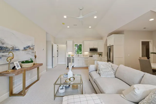 $6,900,000 | 2462 Lafayette Road, Minnetonka Beach, MN 55391