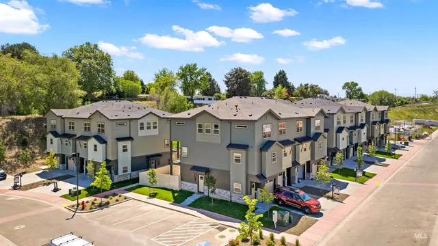 $439,000 | 7439 West Swain Lane, Garden City, ID 83714