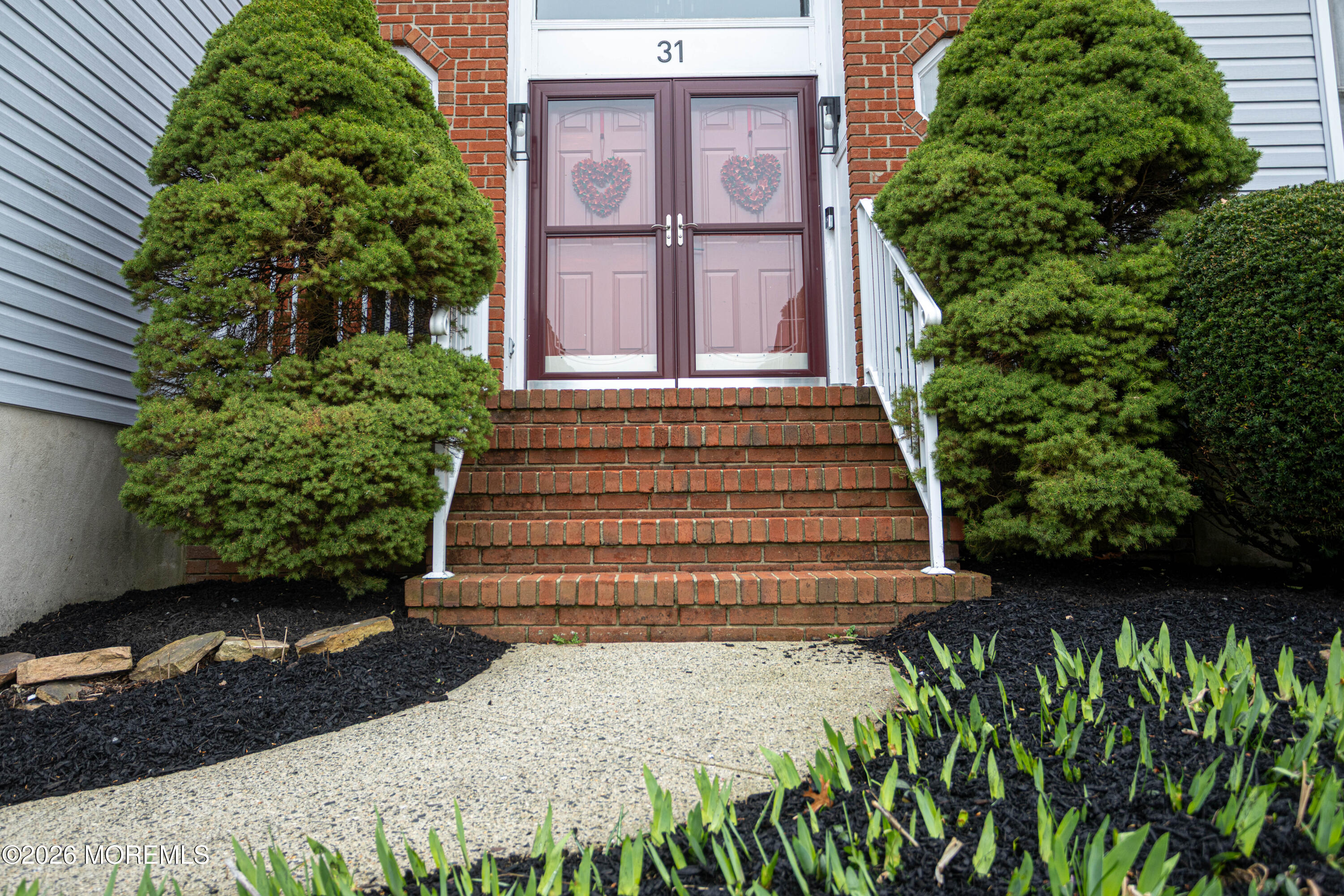 31 Scarlet Drive Parlin, NJ 08859 - Photo 4 of 67 0004