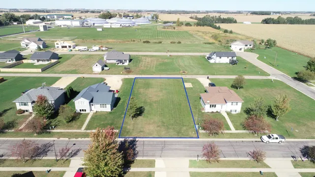 $19,900 | 527 Elliot Drive Southeast, Grand Meadow, MN 55936