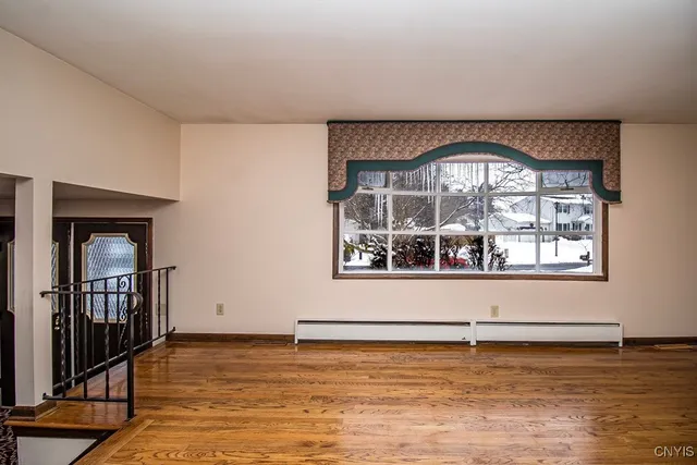 $249,900 | 7348 Farmstead Road, Clay, NY 13088