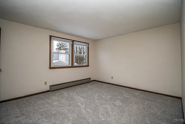 $249,900 | 7348 Farmstead Road, Clay, NY 13088