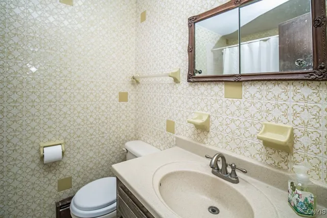 $249,900 | 7348 Farmstead Road, Clay, NY 13088