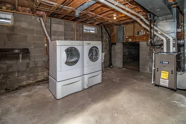 $249,900 | 7348 Farmstead Road, Clay, NY 13088