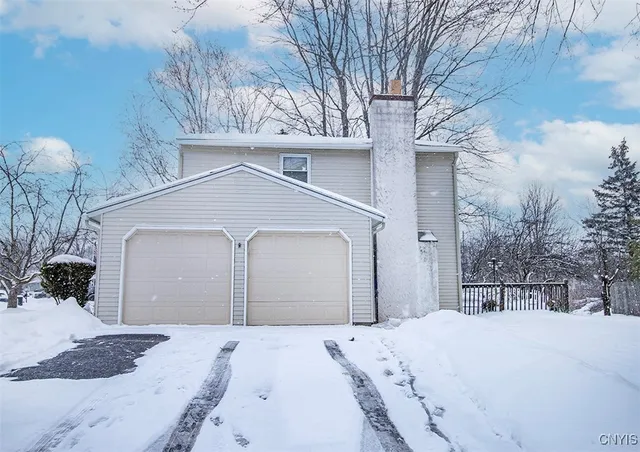 $249,900 | 7348 Farmstead Road, Clay, NY 13088