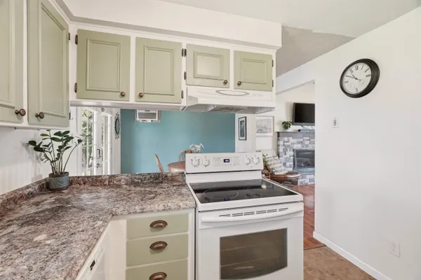 $340,000 | 4028 East Jackson Avenue, Spokane, WA 99217