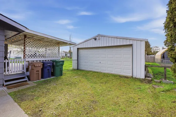 $340,000 | 4028 East Jackson Avenue, Spokane, WA 99217