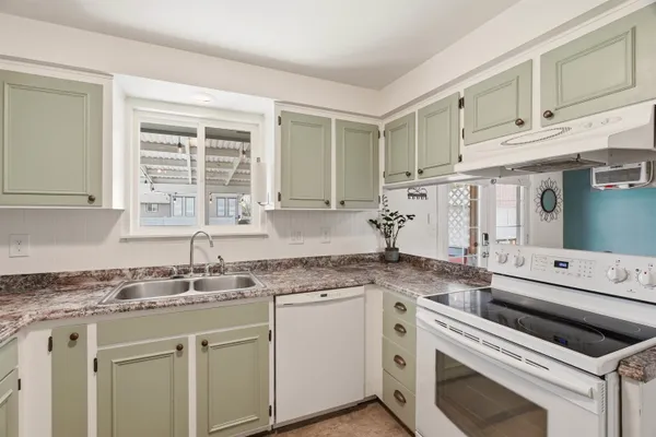 $340,000 | 4028 East Jackson Avenue, Spokane, WA 99217