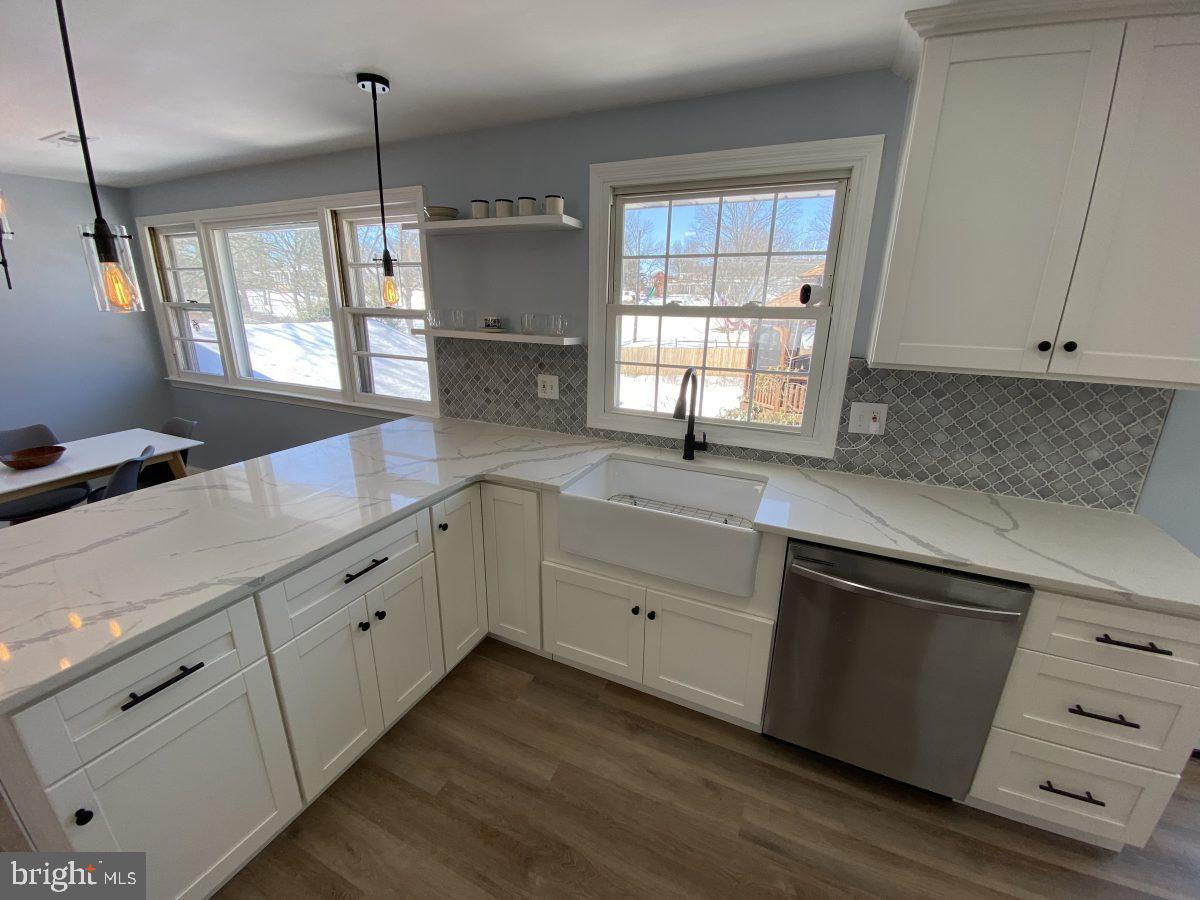 1239 Randy Drive Pottstown, PA 19464 - Photo 3 of 24 Gallery Image 3