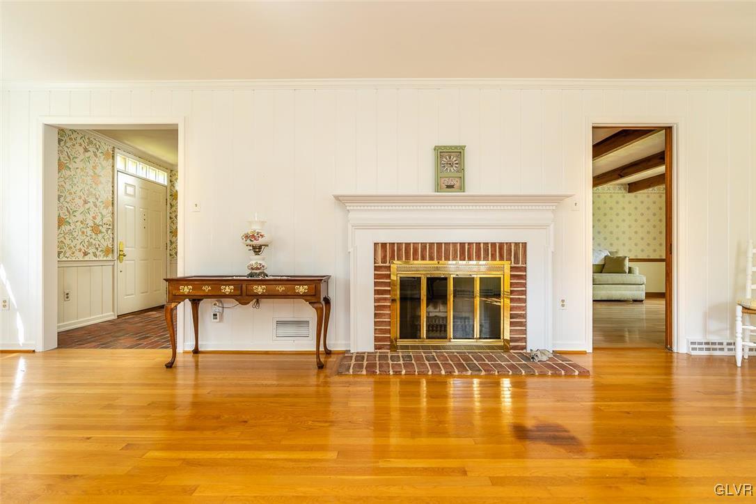 900 Wedgewood Road Bethlehem, PA 18017 - Photo 8 of 20 Living room fireplace - wood burning