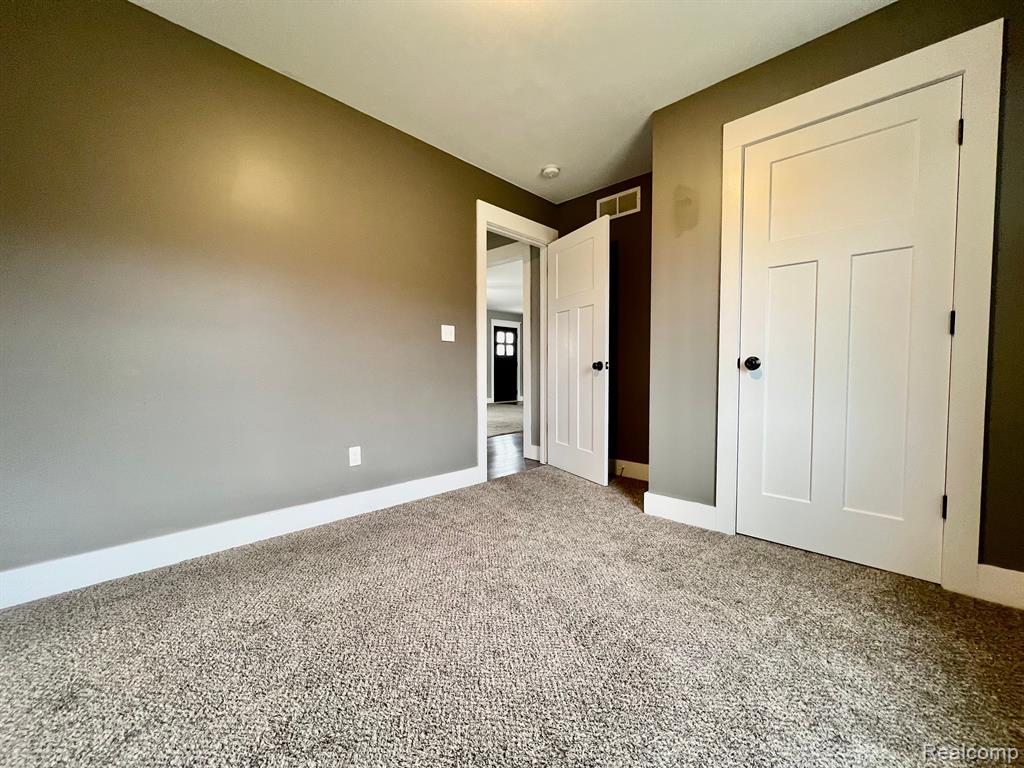 8357 Duce Road Avoca, MI 48006 - Photo 14 of 17