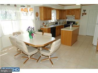 2705 Beacon Drive Sinking Spring, PA 19608 - Photo 4 of 12 Breakfast Room
