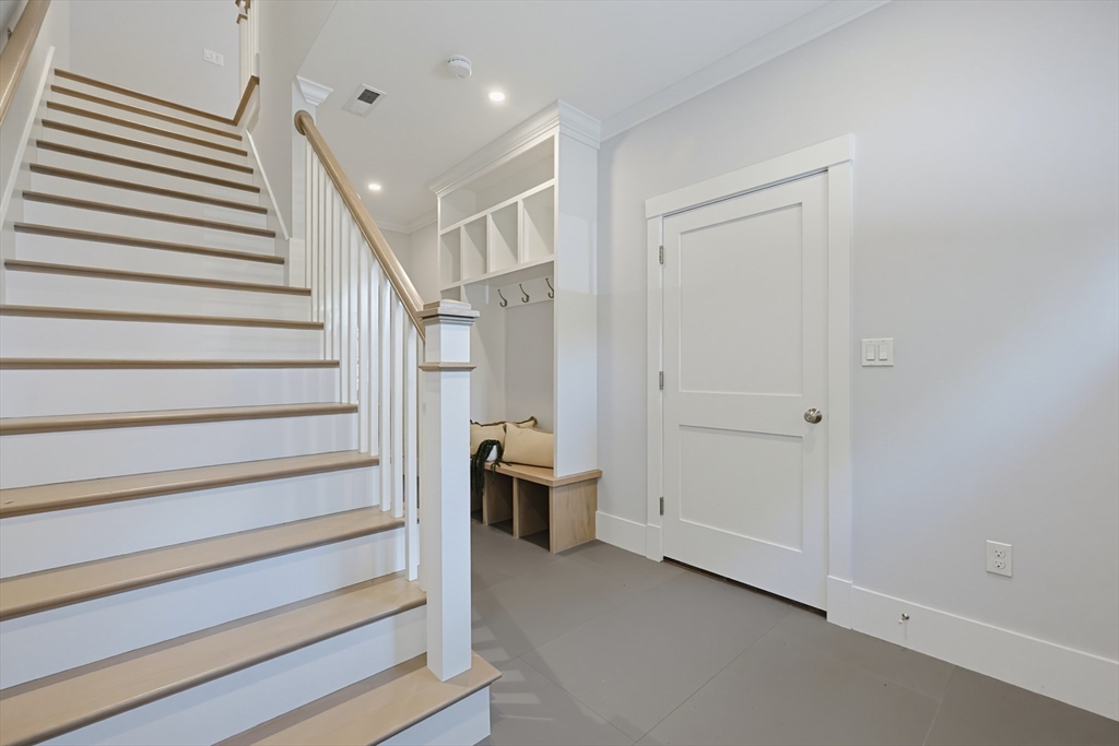 29 Cherry Street, Unit 3 Waltham, MA 02453 - Photo 8 of 41