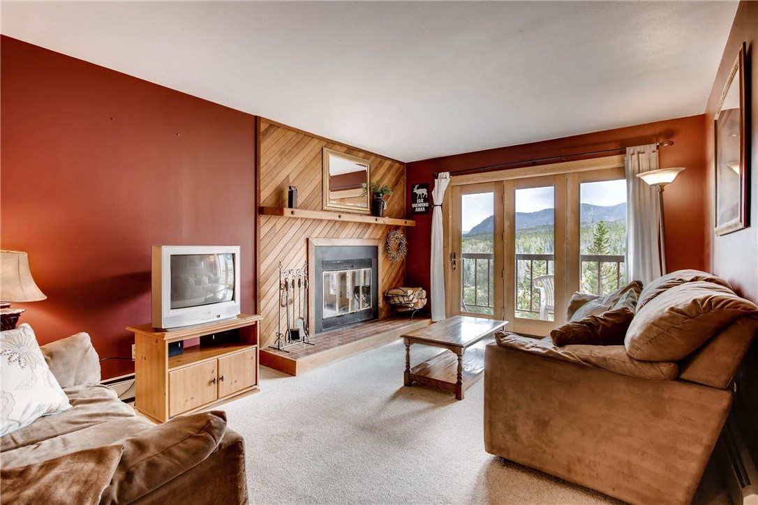 9490 Ryan Gulch Road, Unit 102 Silverthorne, CO 80498 - Photo 5 of 25 Gallery Image 5