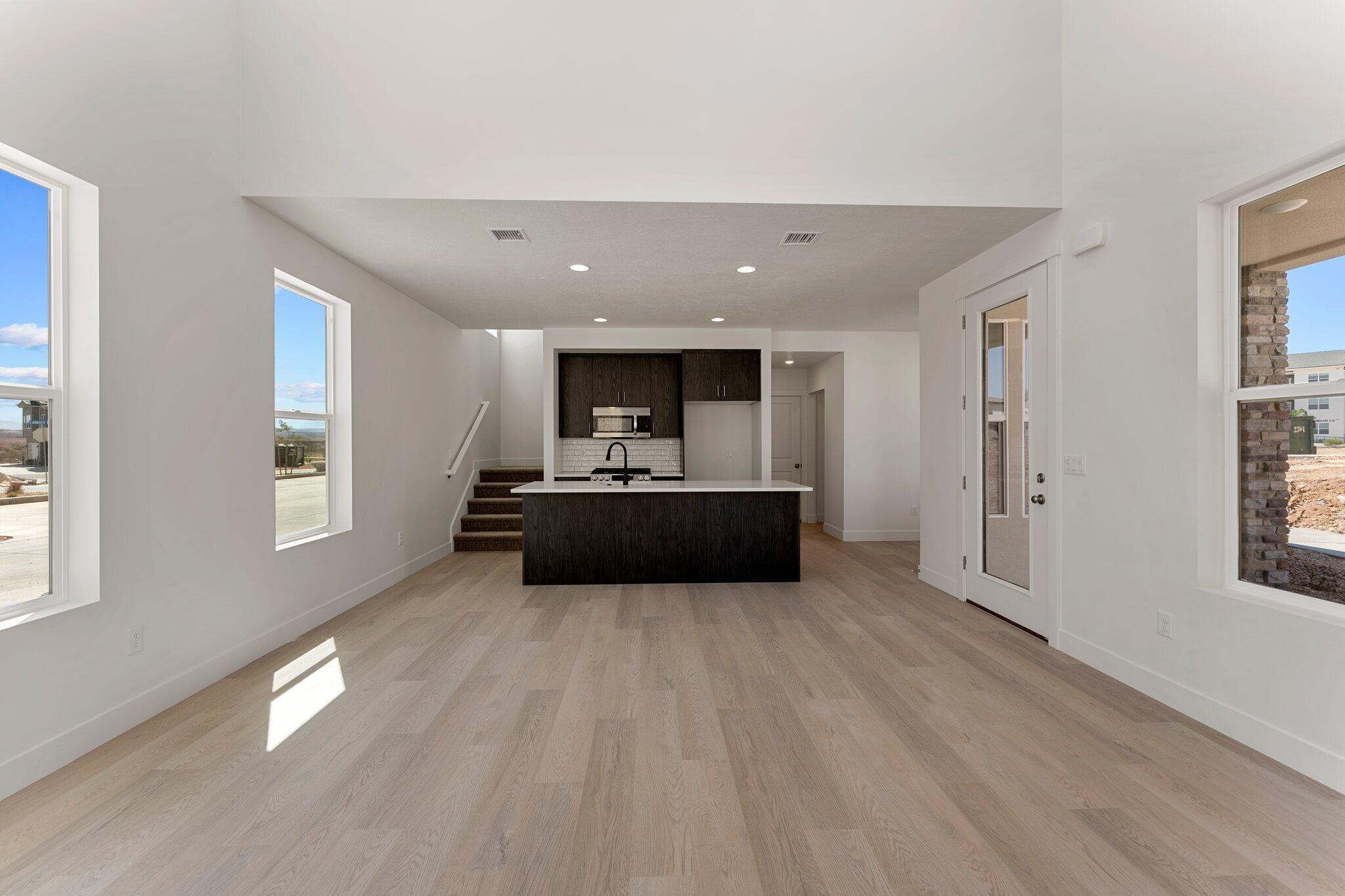 516 West Olive Lane St. George, UT 84790 - Photo 8 of 32 Great Room to Kitchen