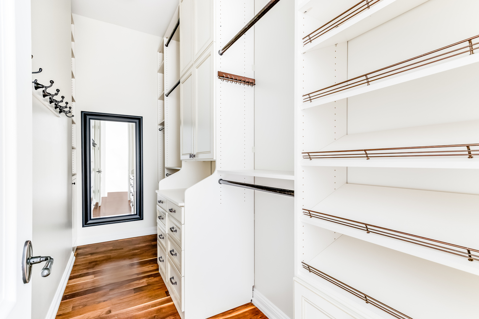 116 West Chestnut Street Chicago, IL 60610 - Photo 11 of 26