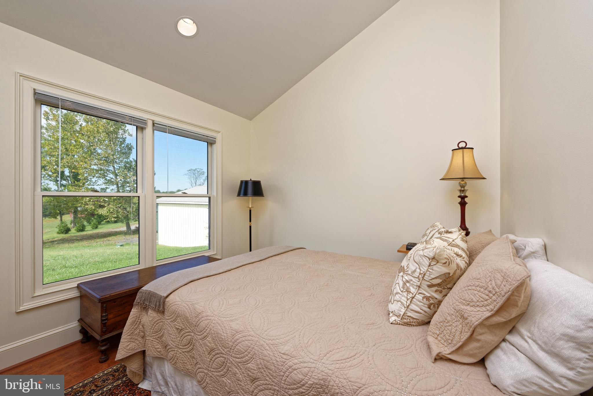 35673 Millville Road Middleburg, VA 20117 - Photo 13 of 53 Guest bedroom #3