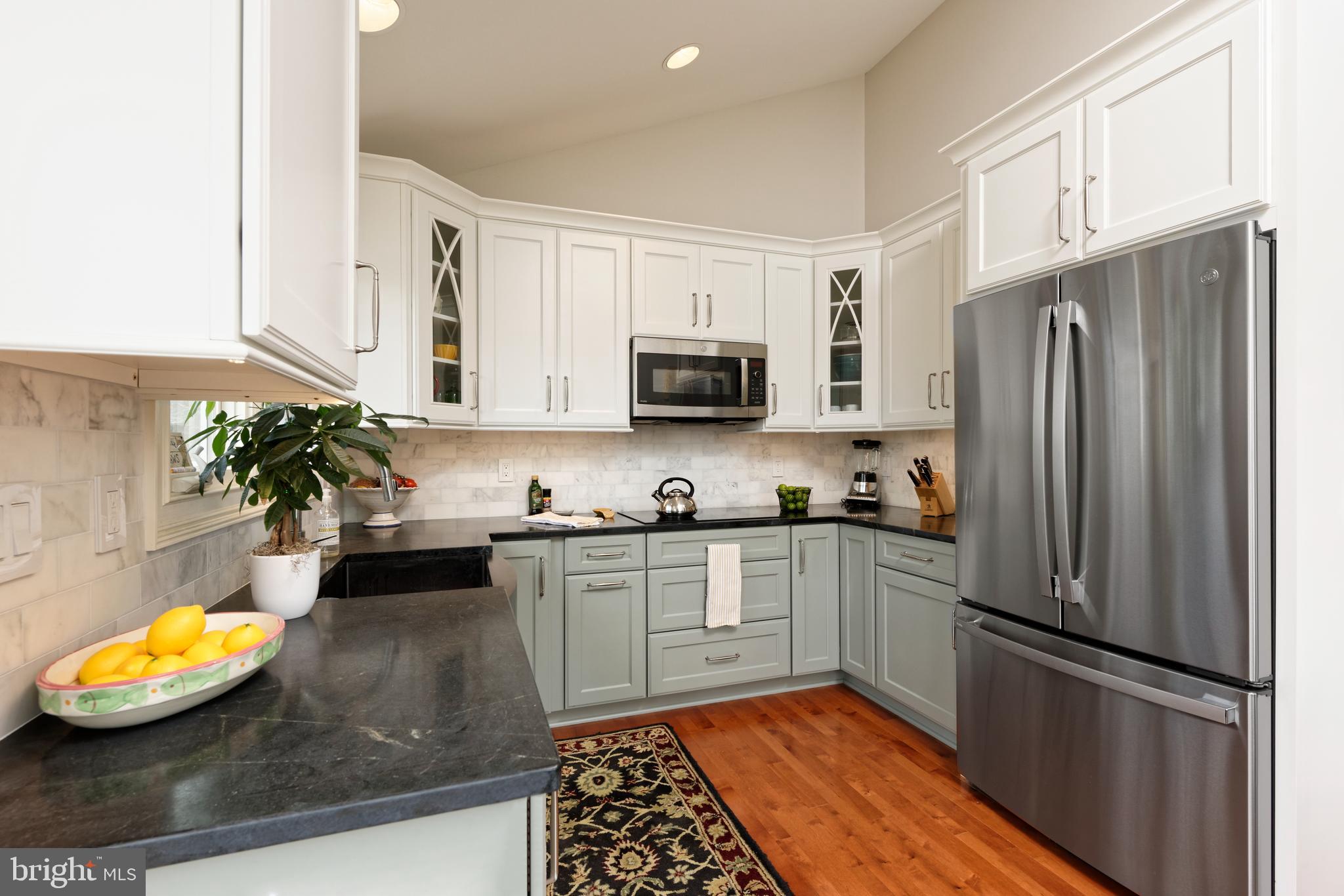 35673 Millville Road Middleburg, VA 20117 - Photo 10 of 53 Kitchen features all stainless steel appliances