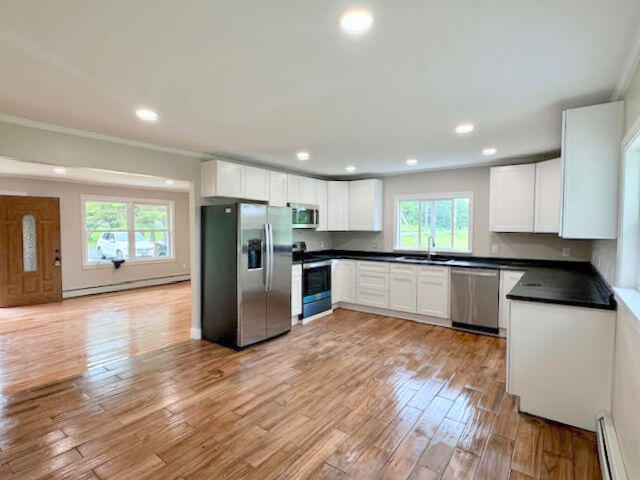 3245 West River Road Sidney, ME 04330 - Photo 9 of 32 Kitchen just off the living room