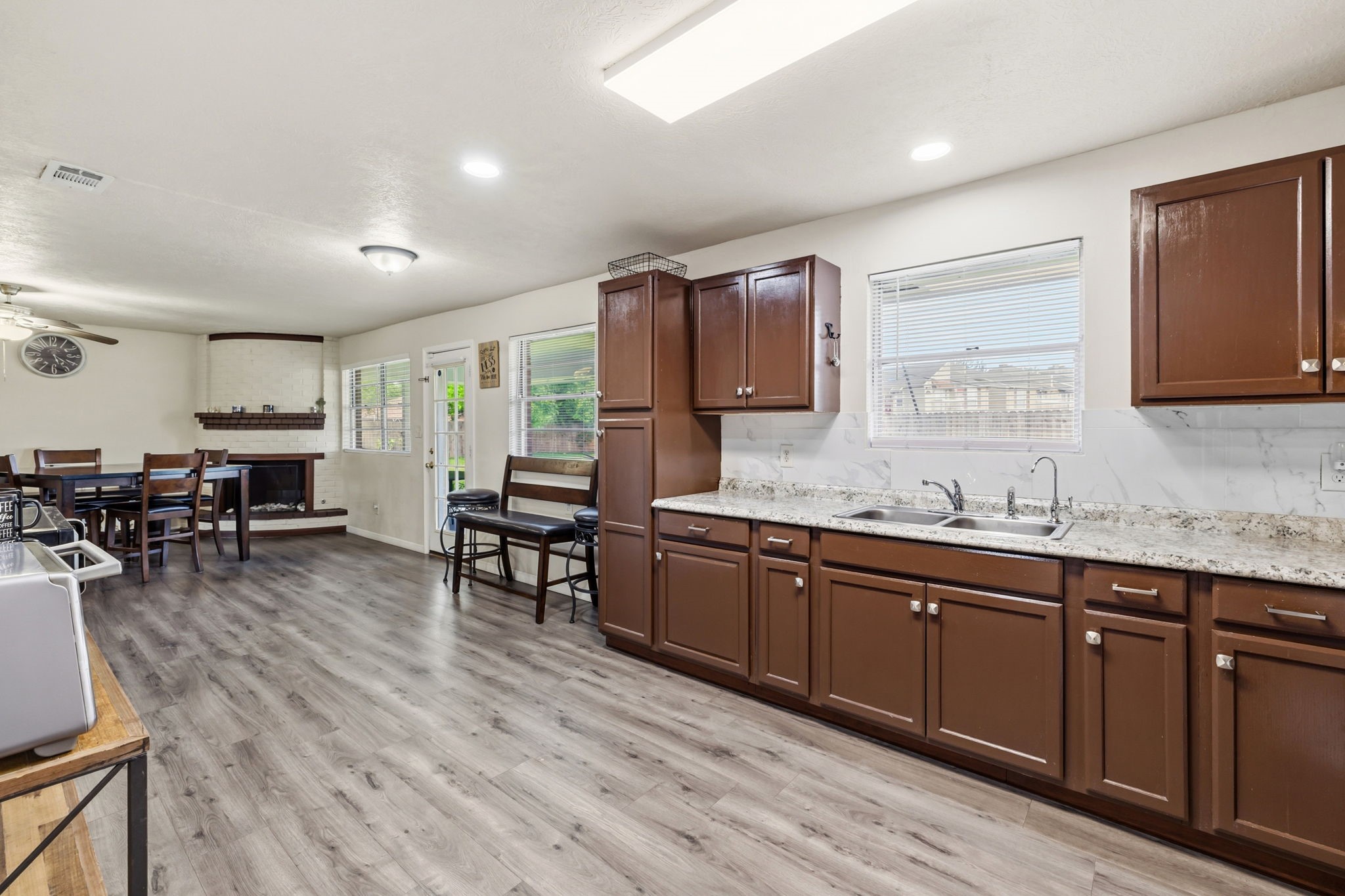 4502 Sage Circle Baytown, TX 77521 - Photo 14 of 32
