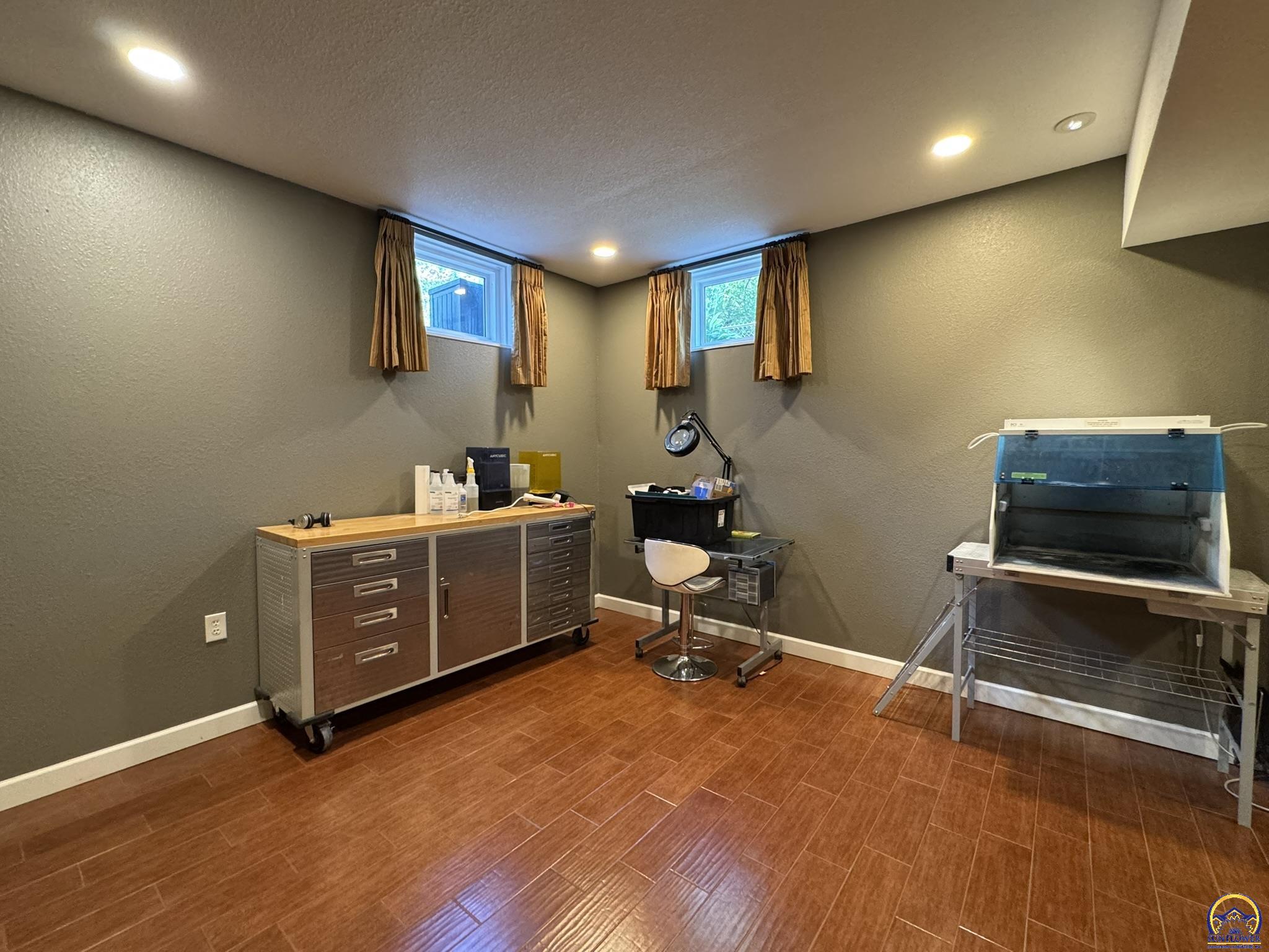 4415 Southeast West Edge Road Topeka, KS 66609 - Photo 59 of 90