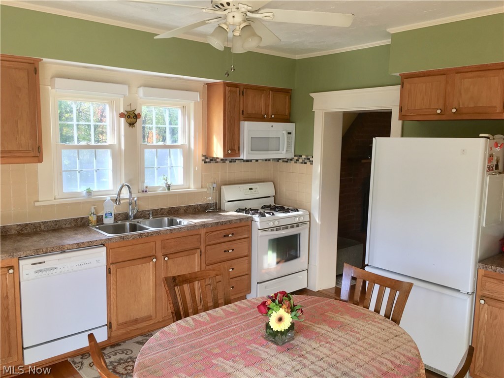 2706 Graybill Road Uniontown, OH 44685 - Photo 2 of 33 Gallery Image 2