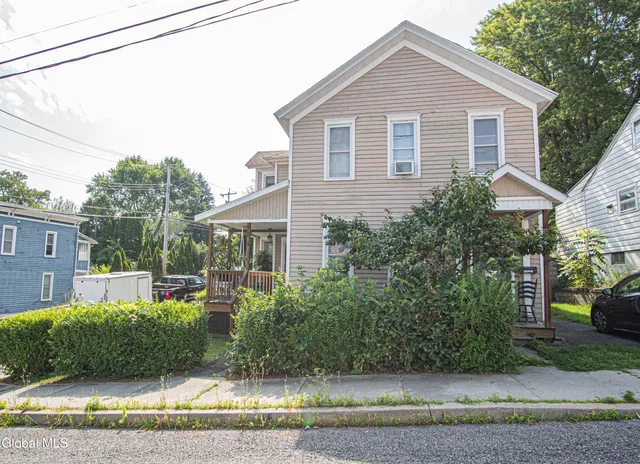 $209,900 | 31 Dewitt Street, Amsterdam, NY 12010
